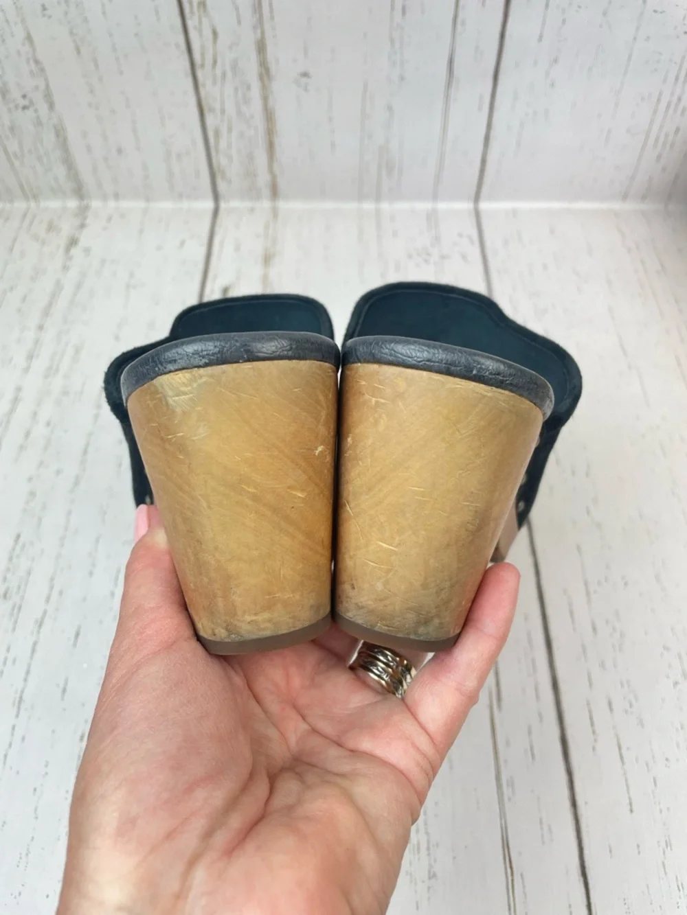 UGG Abbie Clog - Picture 8 of 16